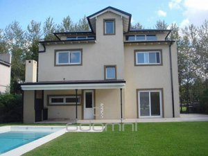 3 bedrooms House in Pilar, Argentina No. 10311