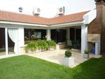 3 bedrooms House in Ezeiza, Argentina No. 64305 - house in Argentina