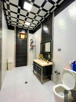 8 bedrooms House in Binagady, Azerbaijan No. 1185 - Image 26