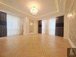 3 bedrooms Apartment in Baku, Azerbaijan No. 1695 - Image 4