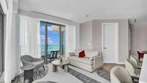 2 bedrooms Apartment in Goldwynn, Nassau, Bahamas No. 33