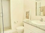 2 bedrooms Apartment in Toronto, Canada No. 12 - Image 6