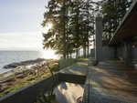 4 bedrooms House in British Columbia, Canada No. 1254 - Image 3