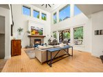 5 bedrooms House in British Columbia, Canada No. 1267 - Image 3