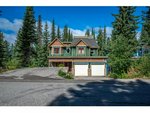 6 bedrooms House in British Columbia, Canada No. 1269 - Image 2