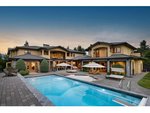 7 bedrooms House in British Columbia, Canada No. 1283 - Image 2