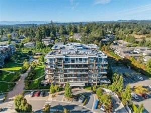 2 bedrooms Condo in British Columbia, Canada No. 1309