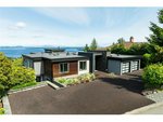 5 bedrooms House in British Columbia, Canada No. 1331 - Image 2