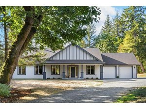 4 bedrooms House in British Columbia, Canada No. 1342