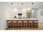 2 bedrooms House in British Columbia, Canada No. 1345 - Image 5