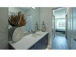 2 bedrooms House in British Columbia, Canada No. 1346 - Image 3