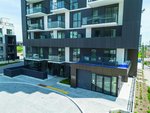 2 bedrooms Condo in Oakville, Canada No. 737 - Image 3