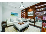 2 bedrooms Condo in Oakville, Canada No. 761 - Image 3