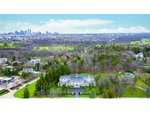 7 bedrooms House in Mississauga, Canada No. 822 - Image 5