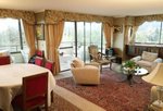 4 bedrooms Apartment in Santiago, Chile No. 1599 - Image 2