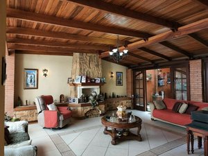 4 bedrooms House in San Jose, Costa Rica No. 1273