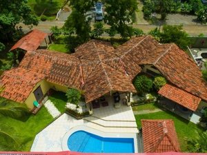 4 bedrooms House in Garabito, Costa Rica No. 934