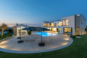 5 bedrooms Villa in Motovun, Croatia No. 156