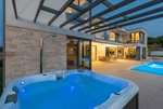 5 bedrooms Villa in Motovun, Croatia No. 156 - Image 3