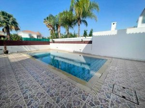 3 bedrooms House in Pervolia, Cyprus No. 13793