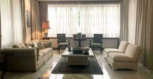 6 bedrooms House in Nicosia, Cyprus No. 14779