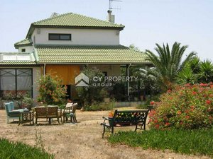 3 bedrooms House in Pervolia, Cyprus No. 15733