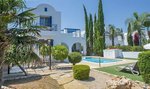 3 bedrooms Villa in Paphos, Cyprus No. 16477 - villa in Cyprus