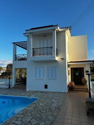 4 bedrooms Villa in Konia, Cyprus No. 16491