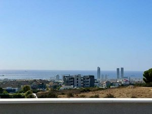 6 bedrooms House in Agios Athanasios, Cyprus No. 16496
