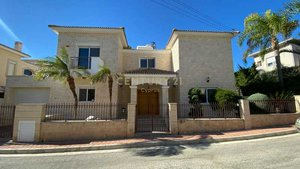 3 bedrooms Villa in Agios Tychonas, Cyprus No. 16506