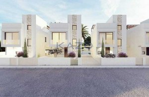 5 bedrooms House in Agios Athanasios, Cyprus No. 16637