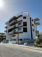 3 bedrooms Penthouse in Mesa Geitonia, Cyprus No. 16701 - Image 2