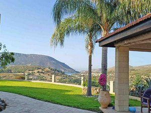 5 bedrooms Villa in Limassol, Cyprus No. 16824