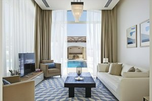 5 bedrooms Villa in Larnaca, Cyprus No. 1685