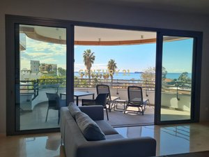 3 bedrooms Apartment in Limassol, Cyprus No. 353