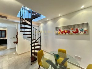 5 bedrooms Villa in Pyrgos, Cyprus No. 355