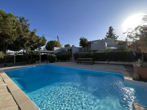 4 bedrooms Villa in Limassol, Cyprus No. 519