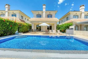 3 bedrooms Villa in Paralimni, Cyprus No. 5661