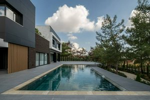 7 bedrooms Villa in Souni–Zanatzia, Cyprus No. 5662