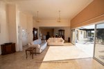 4 bedrooms Bungalow in Sea Caves, Cyprus No. 5672 - Image 5
