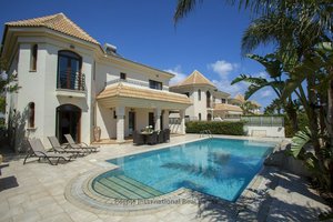 4 bedrooms Villa in Paralimni, Cyprus No. 5707