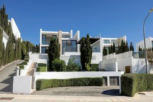 5 bedrooms Villa in Pegeia, Cyprus No. 5729