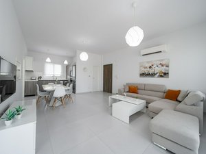 2 bedrooms Apartment in Agios Tychonas, Cyprus No. 622