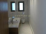3 bedrooms Apartment in Germasogeia, Cyprus No. 720 - Image 8