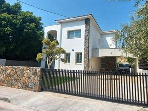 5 bedrooms Villa in Agios Tychonas, Cyprus No. 788