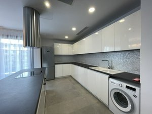 3 bedrooms Penthouse in Germasogeia, Cyprus No. 820