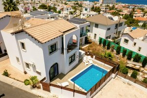 3 bedrooms Villa in Ayia Napa, Cyprus No. 935