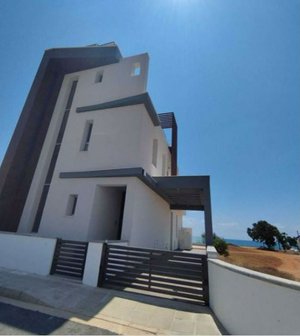 4 bedrooms Villa in Ayia Napa, Cyprus No. 9443