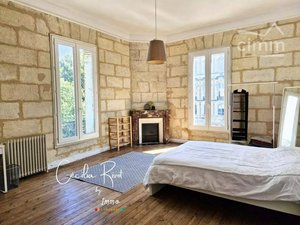 5 bedrooms Apartment in Bordeaux, France No. 111038