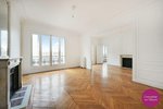 3 bedrooms Apartment in Paris, France No. 126050 - Image 7